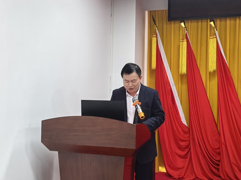 优秀集体代表发言.jpg